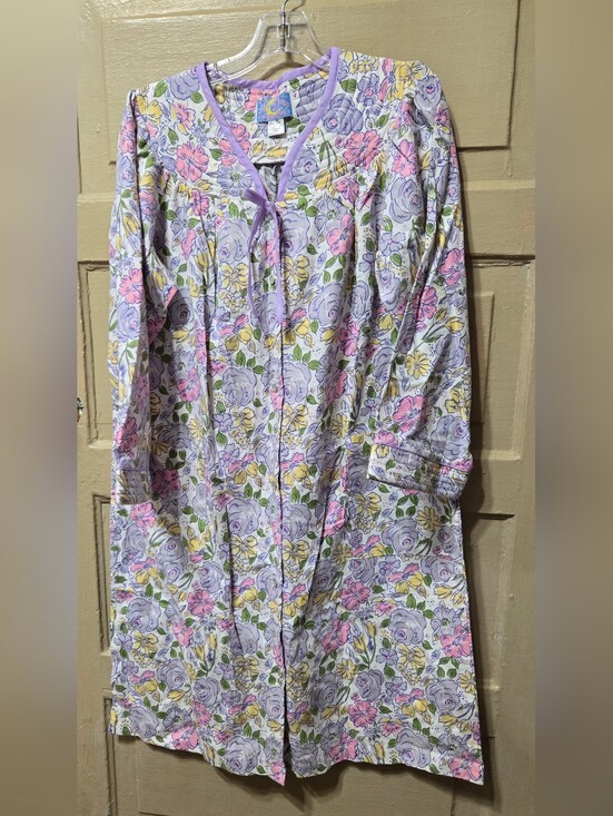 Moon Dance Other - Moon Dance Vintage Purple Floral 100% Cotton Button Down Night Robe EUC